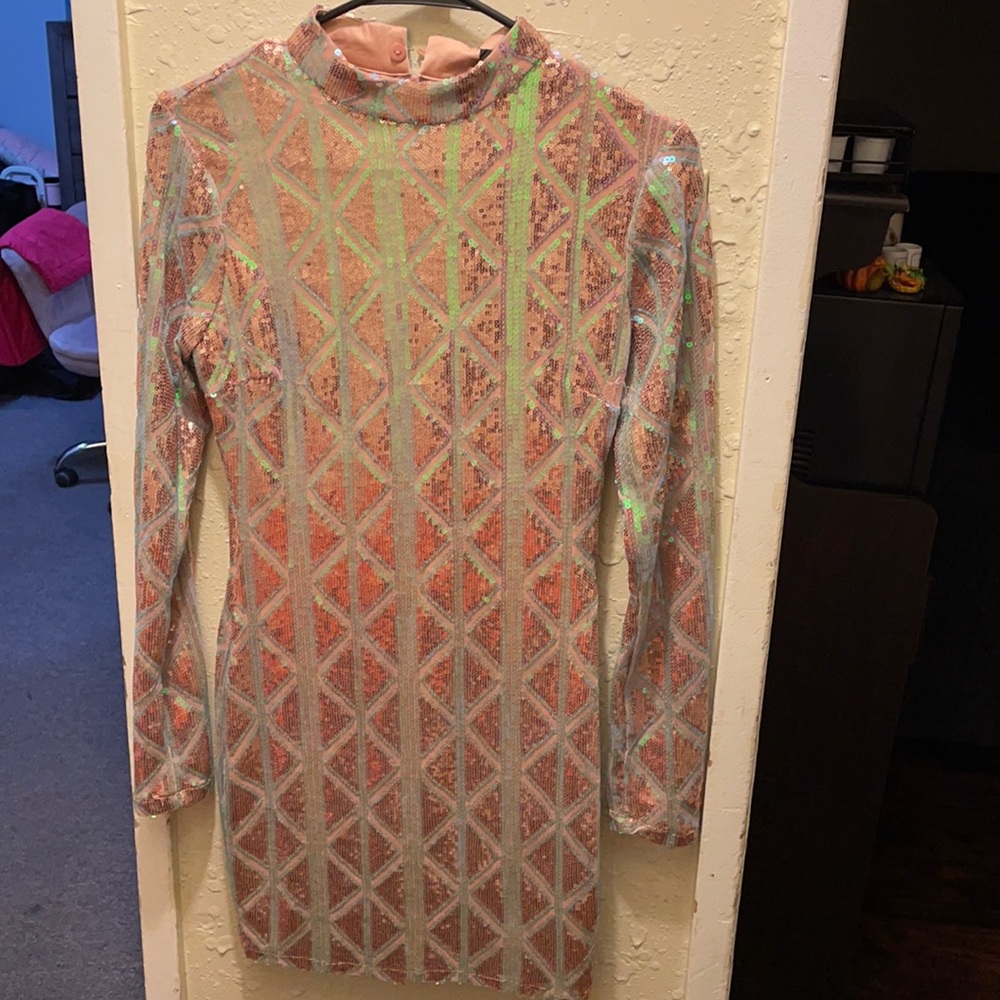 Pink/Rose Gold Sequin Mini Dress💕